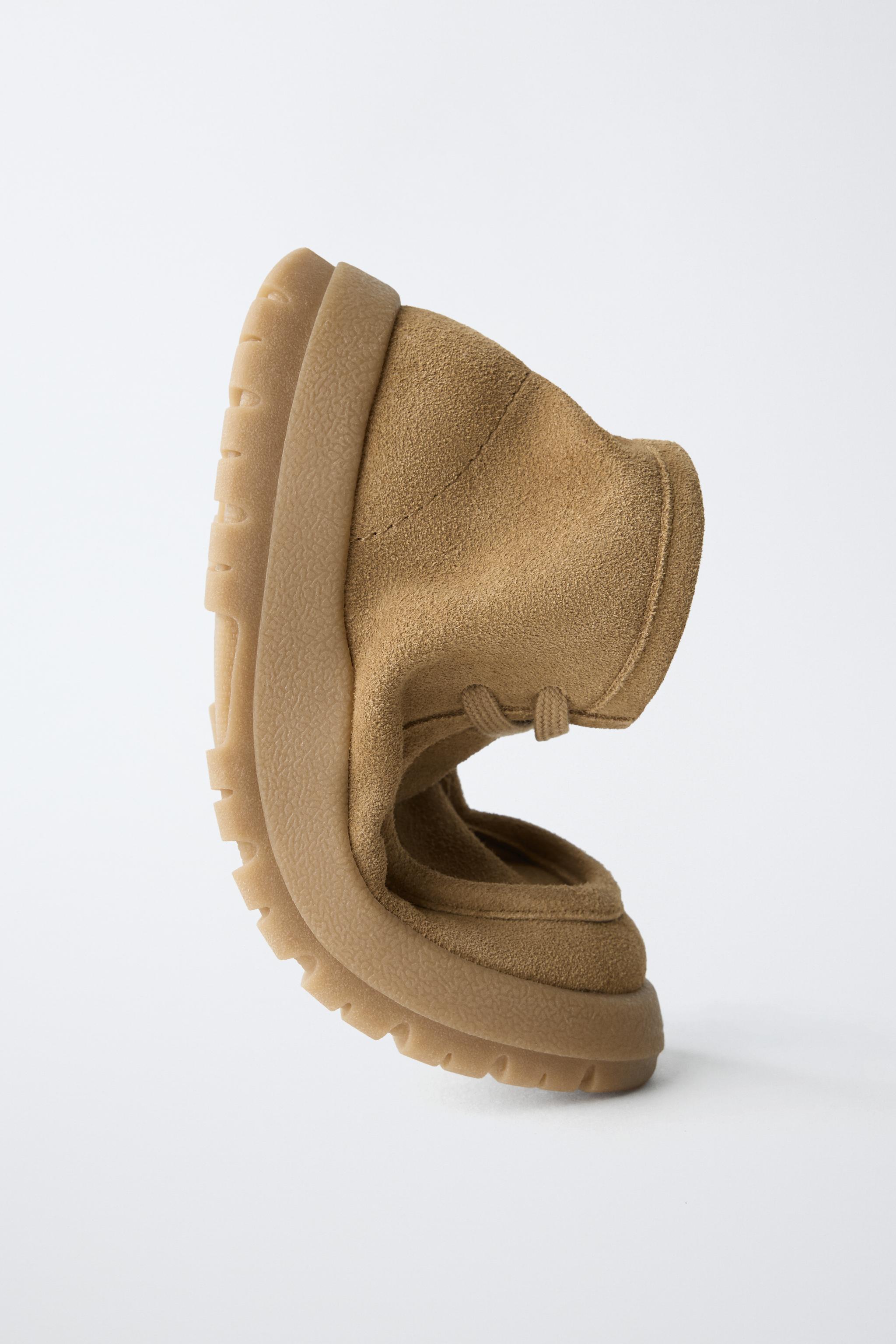 BOTTINES EN CUIR